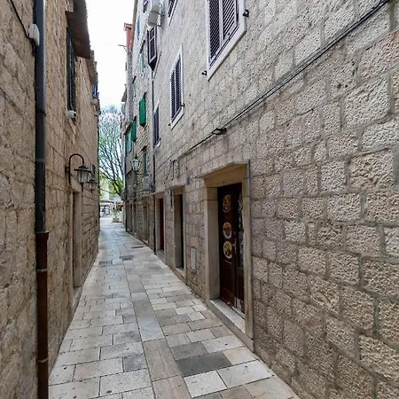 Apartment Ivanka Apartman *